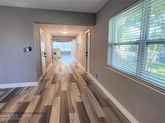 5th image of 325 SW 21st St