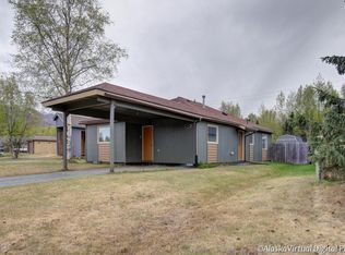 7608 Regal Mountain Dr, Anchorage, AK 99504