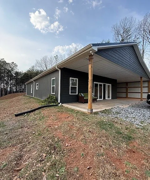 124 Cothran Rd — Photo 1