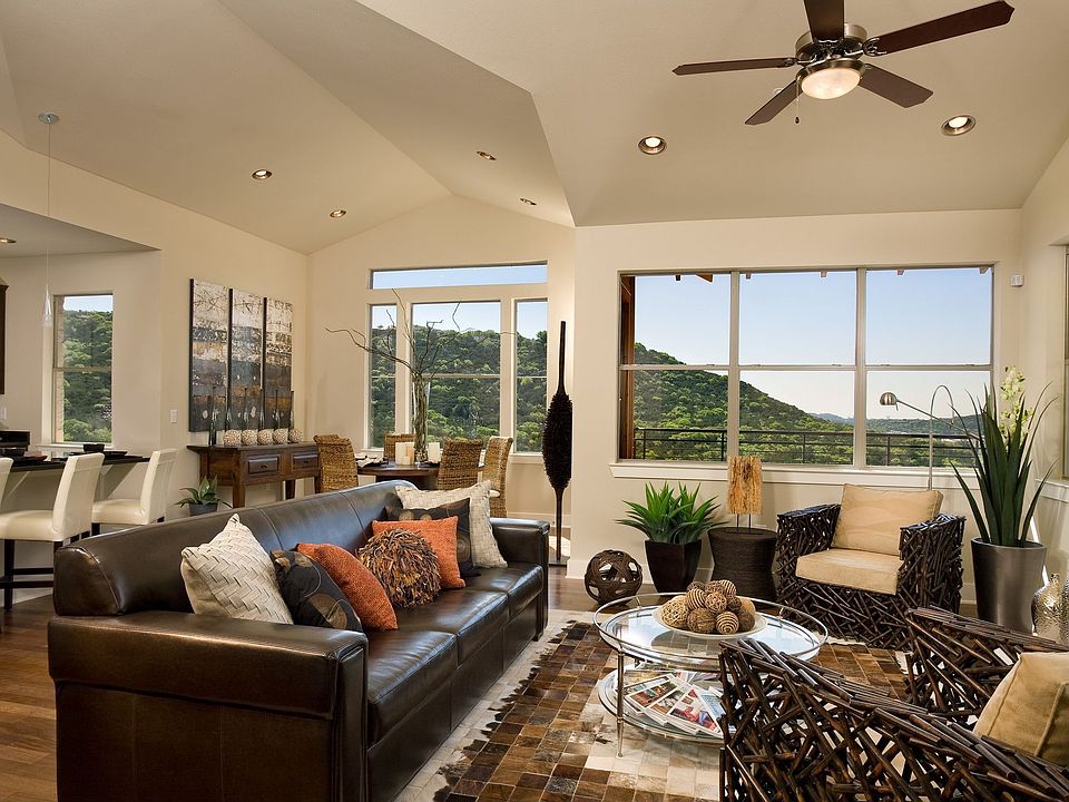 Spectacular views from this living area with 14' vaulted ceilings