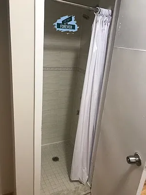 Rented by Fifth & Forever LLC | media 24