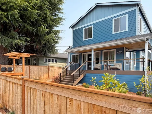 7008 Linden Avenue N, Seattle, WA 98103