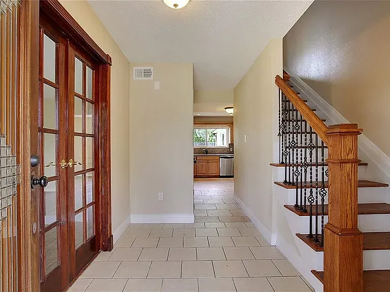 2713 Chinkapin Ct — Photo 2