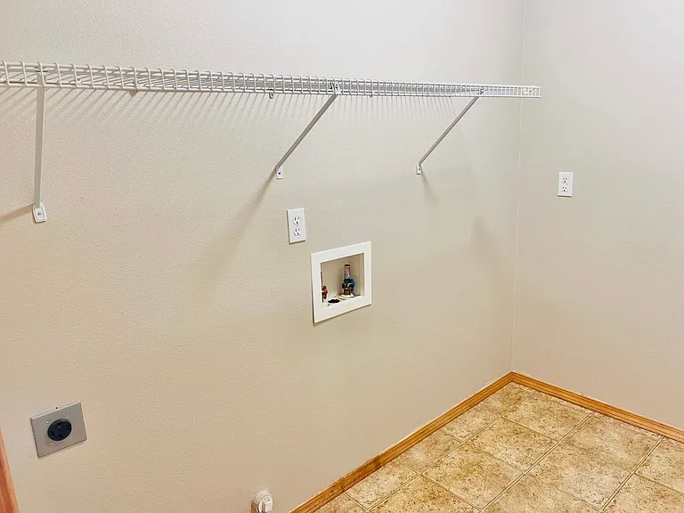 7181 Radius Loop SE — Photo 22