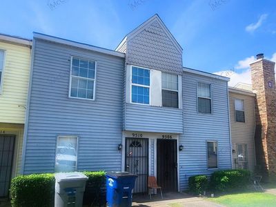 9510 Olde Towne Row, Dallas, TX, 75227