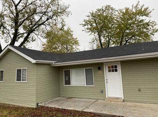 31 New Sugar Creek Rd, Fenton, MO 63026