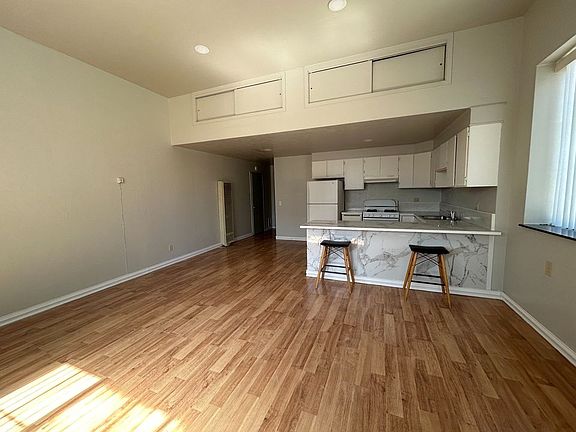 2nd image of 545 Excelsior Ave #0
