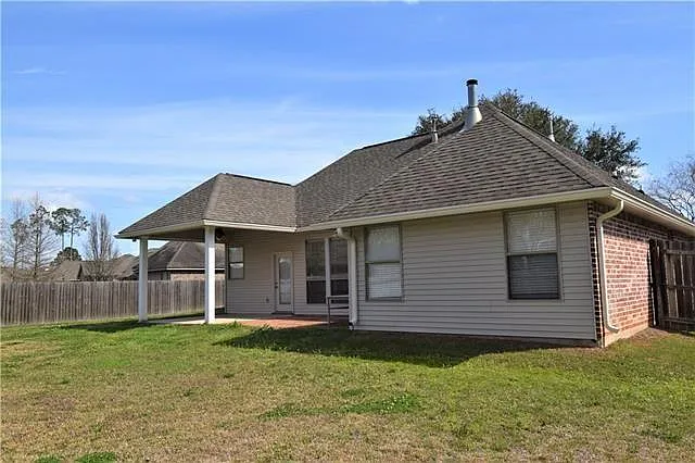 3419 Cove Ct — Photo 12