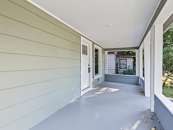 4th image of 2442 Logan Ave