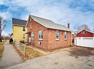 60 Beech St, Holyoke, MA 01040