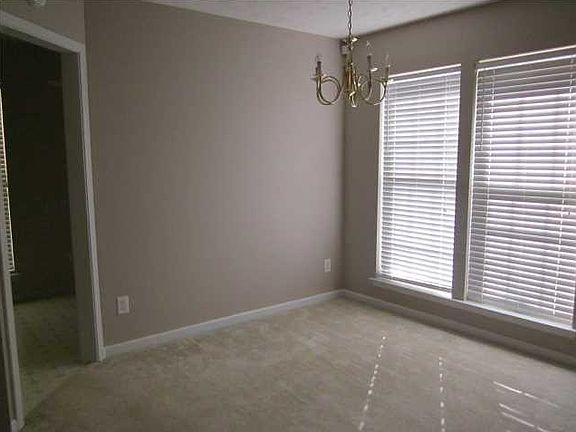 3rd image of 6820 Sandfield Dr