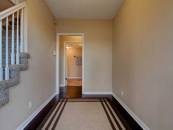2nd image of 424 Cook Dr