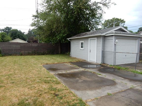4th image of 1011 W Beardsley Ave