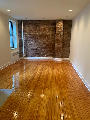 Rented by J & L Holding Corporation | media 7