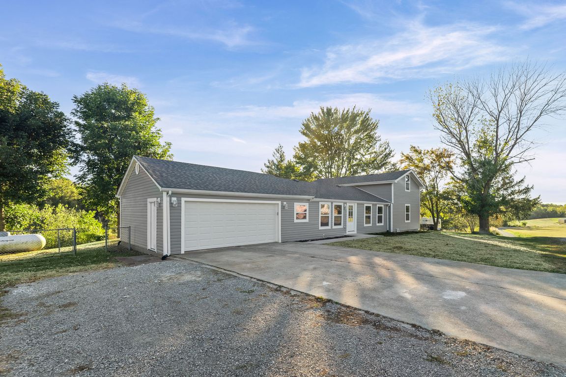 next background image