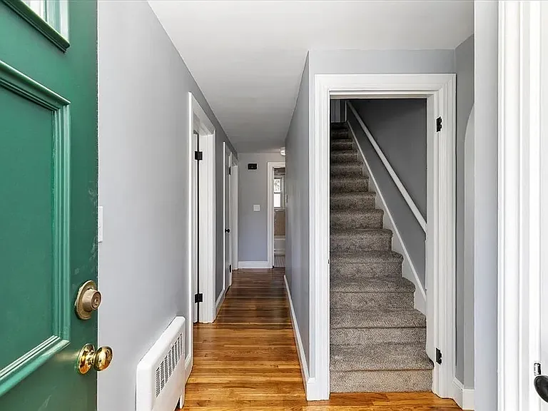 106 Centre St — Photo 8