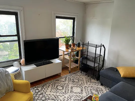 Rented by Nooklyn NYC LLC | media 1