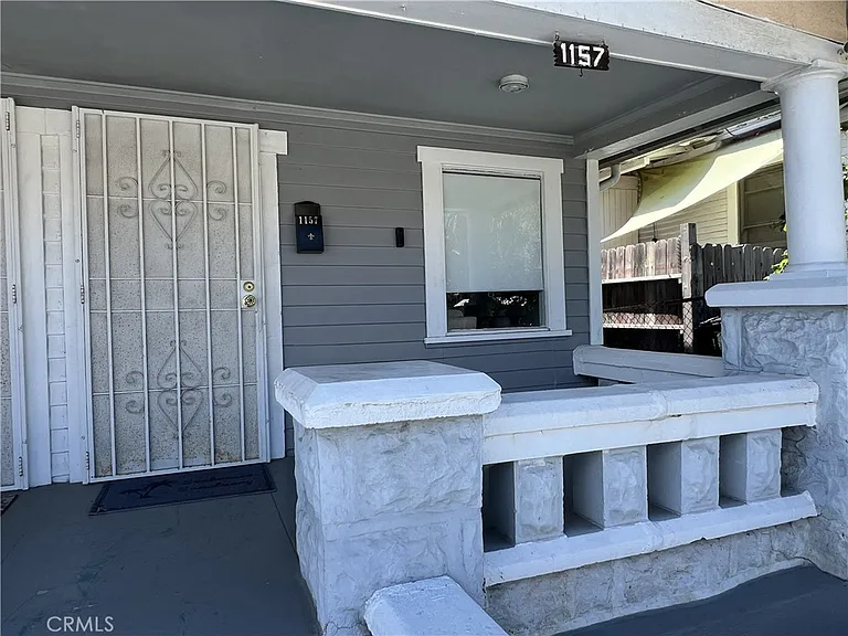1157 W 2nd St — Photo 3