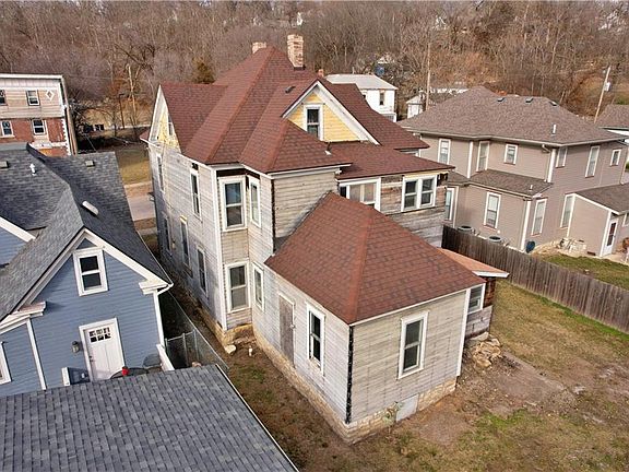 4th image of 409 E Broadway St