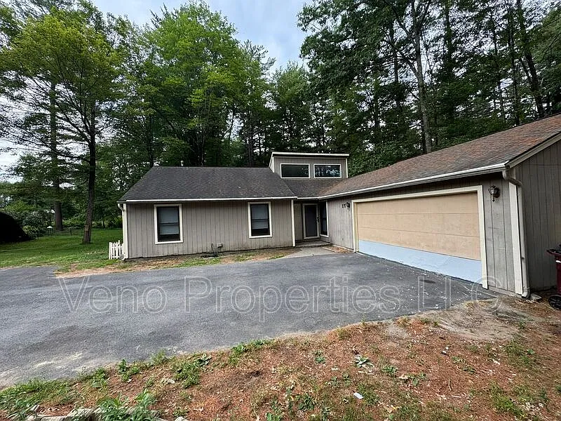 3 bed, 2.0 bath, 1500 sqft, $2,800 — Photo 2