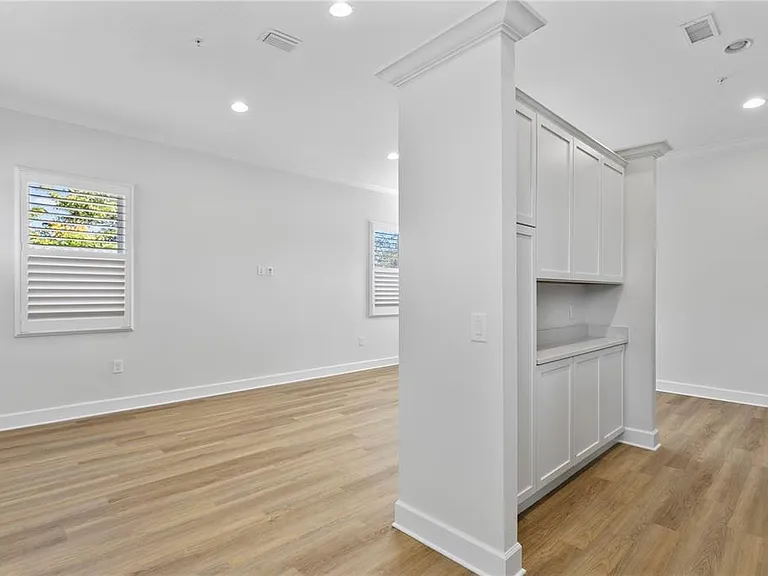 1903 W Bristol Ave #2 — Photo 25