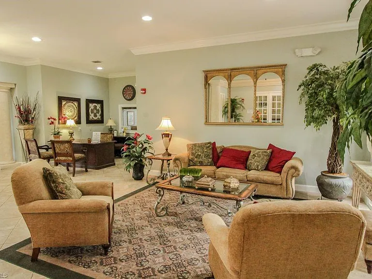 1810 Florida Club Cir #1204 — Photo 21