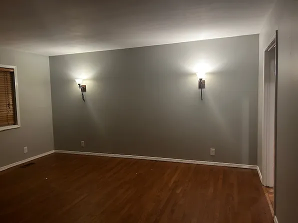 11809 E 7th Pl, Tulsa, OK 74128