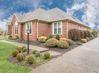 7705 Hall Farm Dr, Louisville, KY 40291