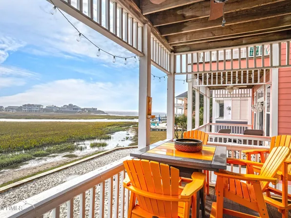 34 Sea Mist Rd, Saint Helena Island, SC 29920