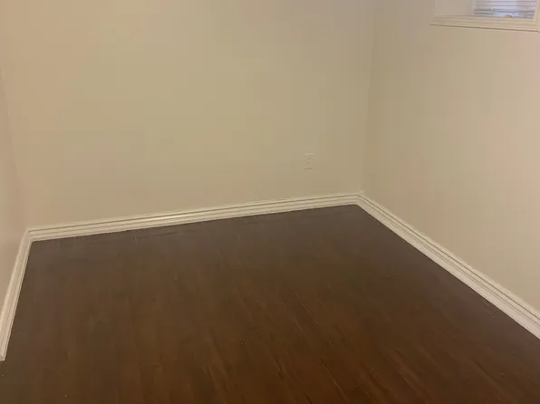 102 Orton Park Rd #Basement, Toronto, ON M1G 3G8