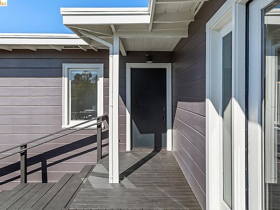 3rd image of 1119 Miller Ave