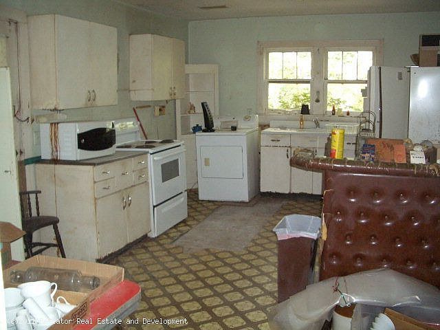 2nd image of 408 W Section Ave
