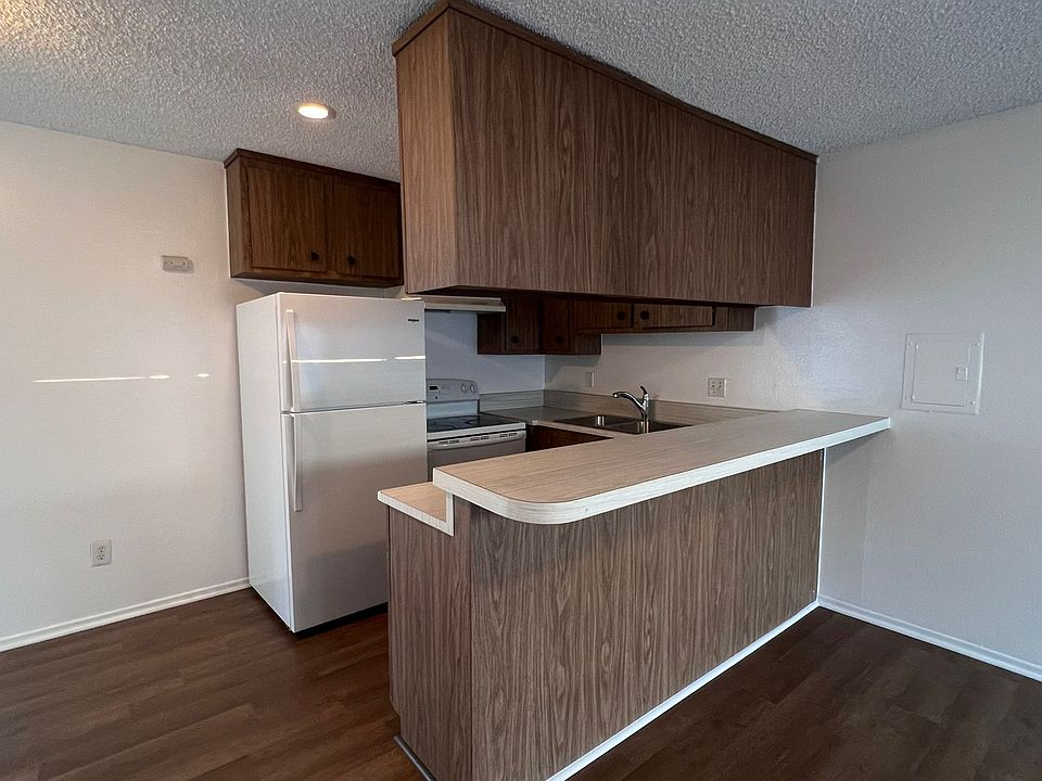 1st image of 2818 W 235th St APT 4