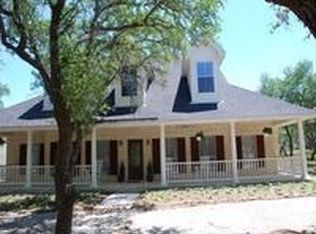 1260 Enchanted Oak Dr, Driftwood, TX 78619