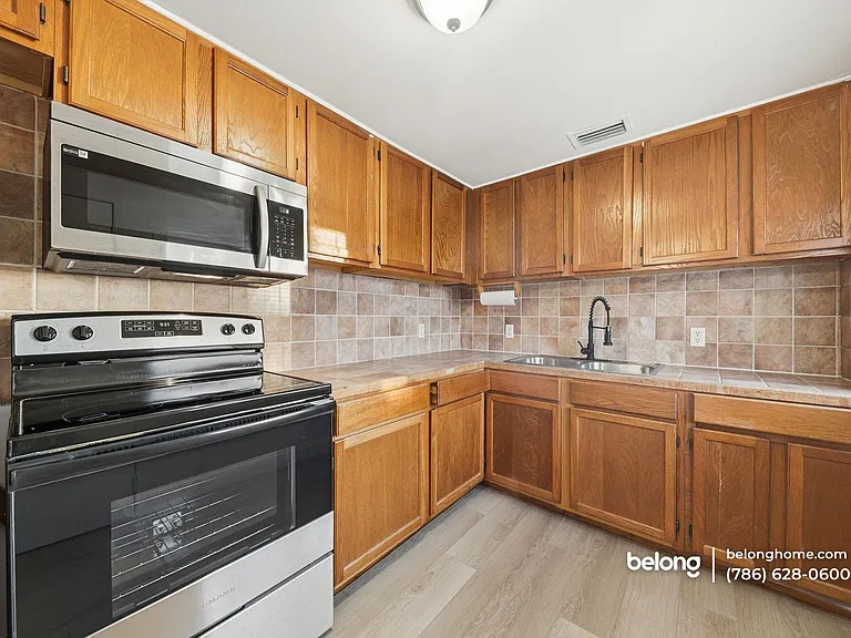 1520 Hunter Rd #A — Photo 10