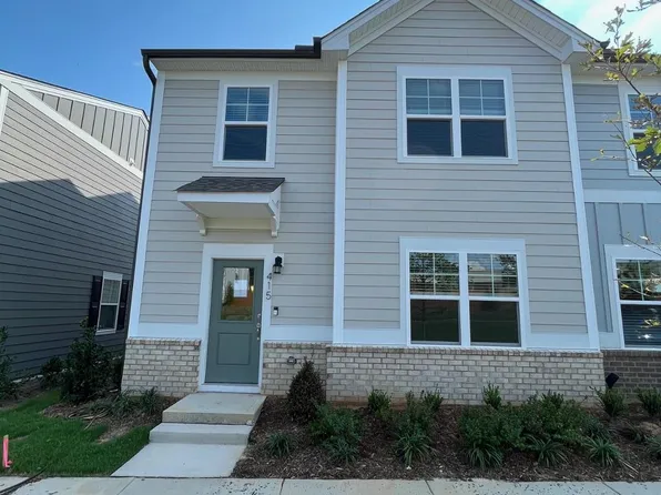 415 Parker Station Ave, Fuquay Varina, NC 27526