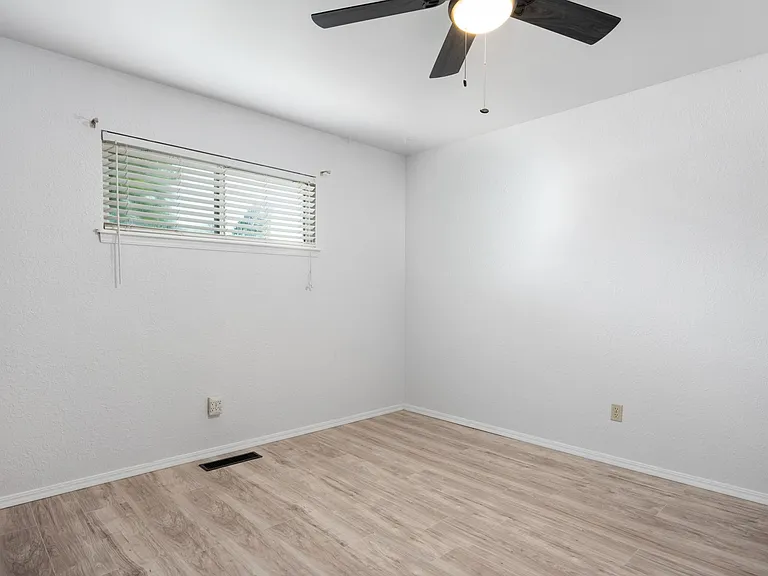 6708 Evergreen Canyon Rd — Photo 23