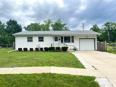 1265 Hillcrest Ln, Freeport, IL, 61032