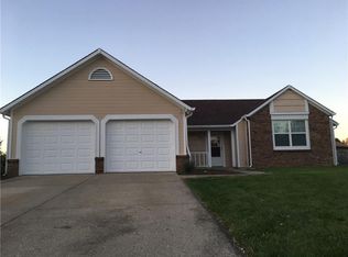 3414 N Oak Tree Dr, Indianapolis, IN