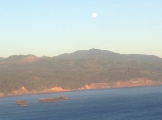 710 King St S, Port Orford, OR 97465