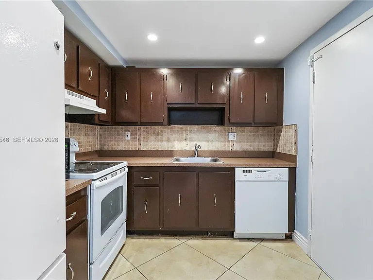 600 Three Islands Blvd #519 — Photo 3