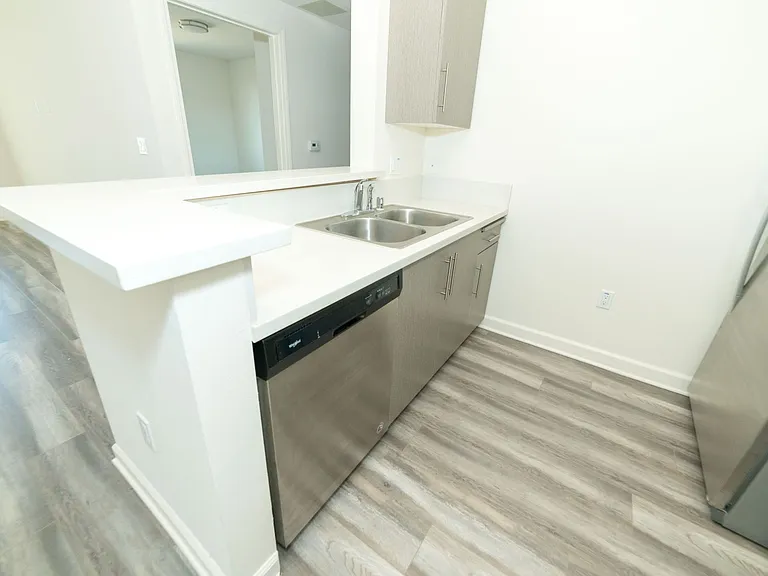 Now Leasing @ Archwood Court Apartments — Photo 6