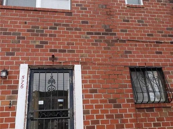 576 Barbey Street image 1 of 2
