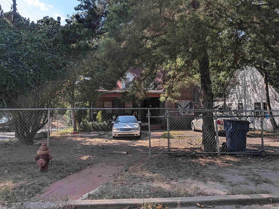 2nd image of 504 Agee Ave N