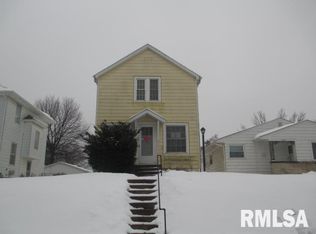 2426 14th Ave, Moline, IL 61265