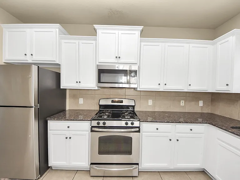 6106 Grassy Haven Ln — Photo 24