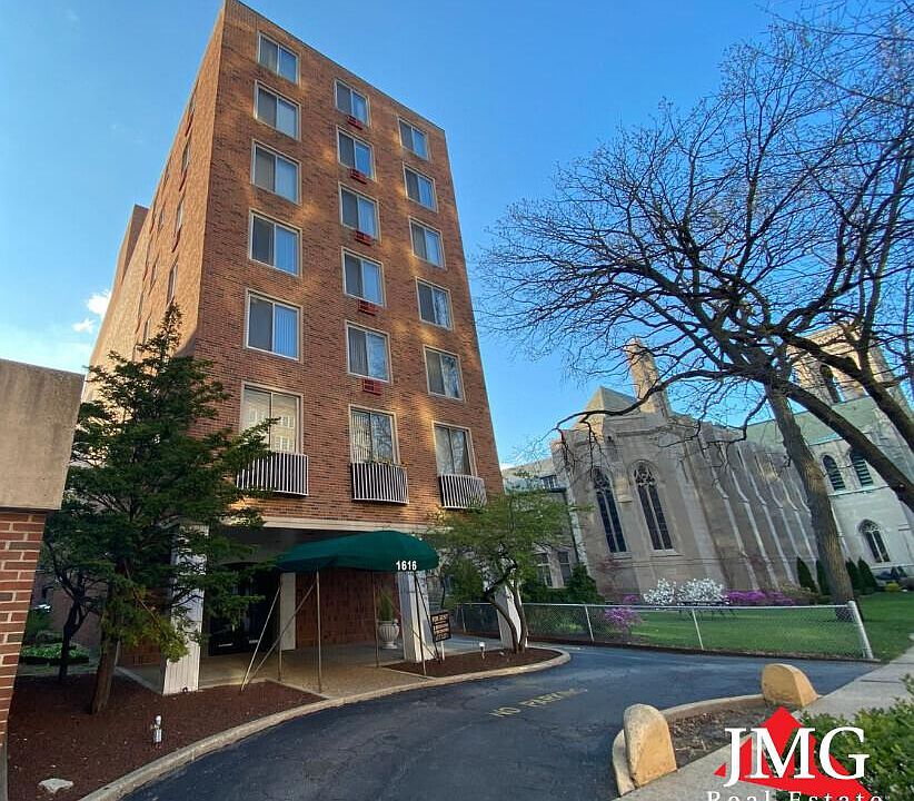 1st image of 1616 Hinman Ave #2