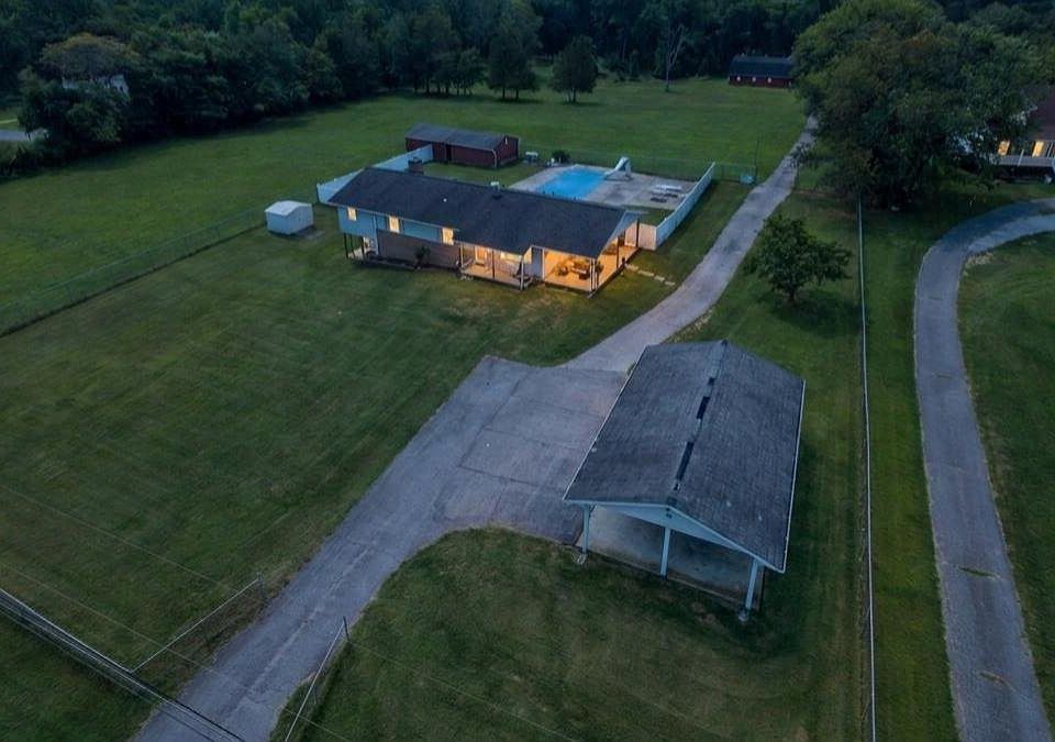 1st image of 1271 Sleepy Hollow Rd