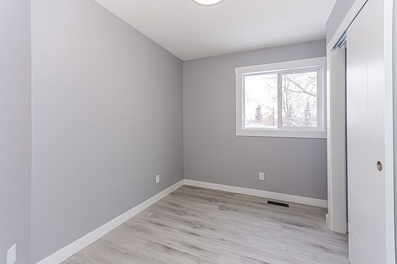 Edmonton Apartment for rent - 3 Bedrooms — photo 72