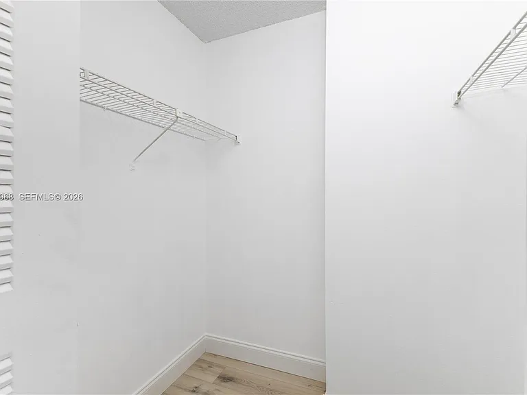 7601 E Treasure Dr #1621 — Photo 34